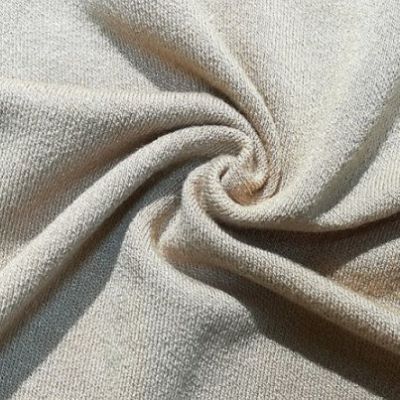 如何選擇滌綸紗控成本？期貨價(jià)格傳導(dǎo)鏈深度解析